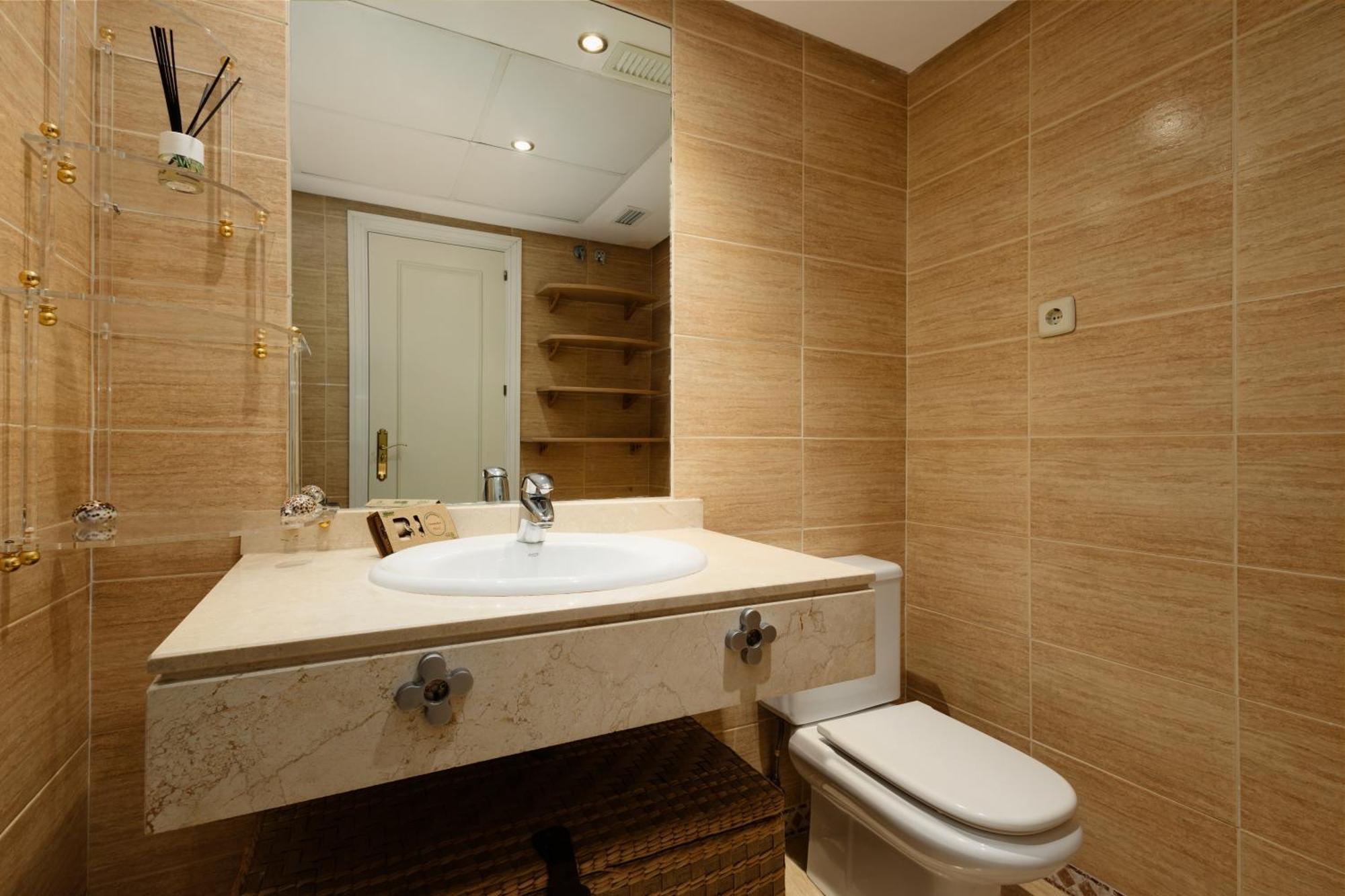 Ground Floor Holiday Apartment With Terrace And Pool In Puerto Banus, Marbella Exteriér fotografie