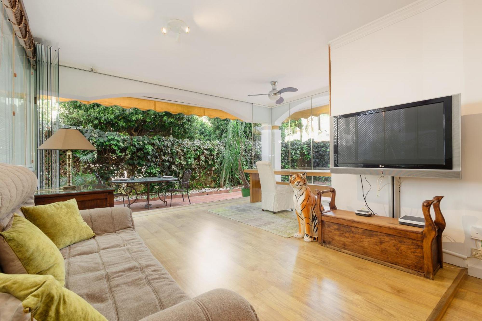 Ground Floor Holiday Apartment With Terrace And Pool In Puerto Banus, Marbella Exteriér fotografie